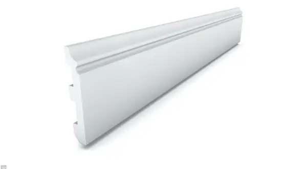 Rodapié blanco con diseño curvo, ideal para las tendencias rodapiés modernos. Su perfil elegante aporta un toque contemporáneo a cualquier espacio.