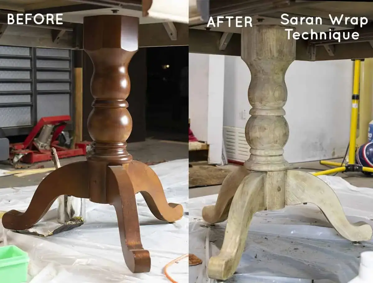 Antes y despu&eacute;s de decapar madera de la base de una mesa. La t&eacute;cnica Saran Wrap deja un acabado r&uacute;stico y desgastado.